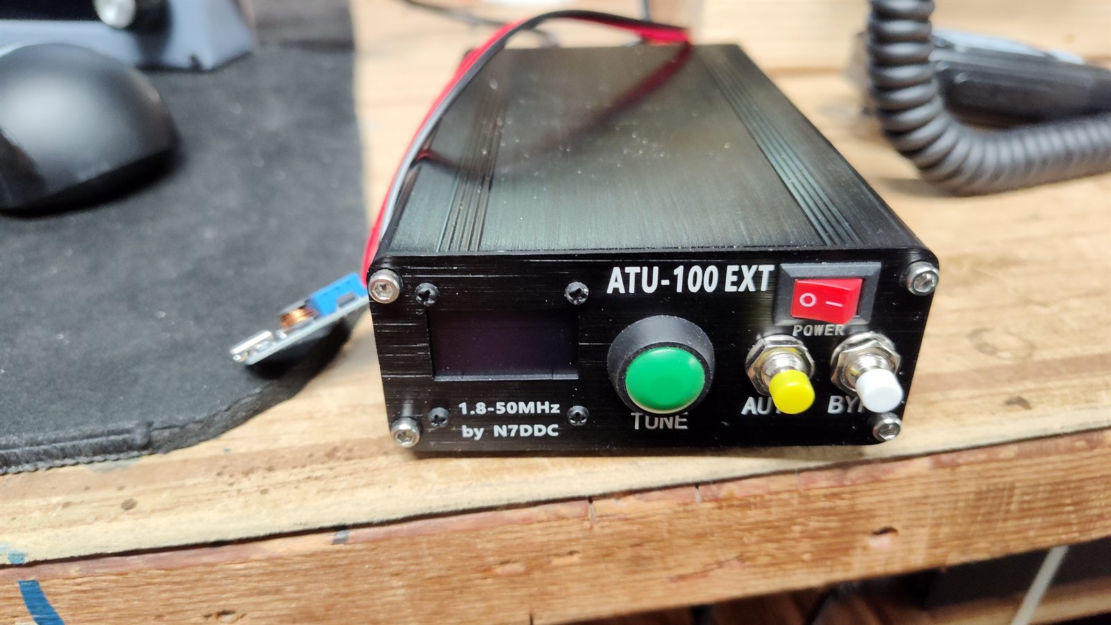 The Malahit ATU-100 portable auto-tuner